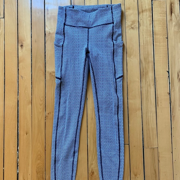 Lululemon Speed Up Tight - Picture 3 of 5